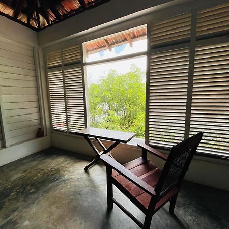 Thelakehostel Хиккадува Экстерьер фото