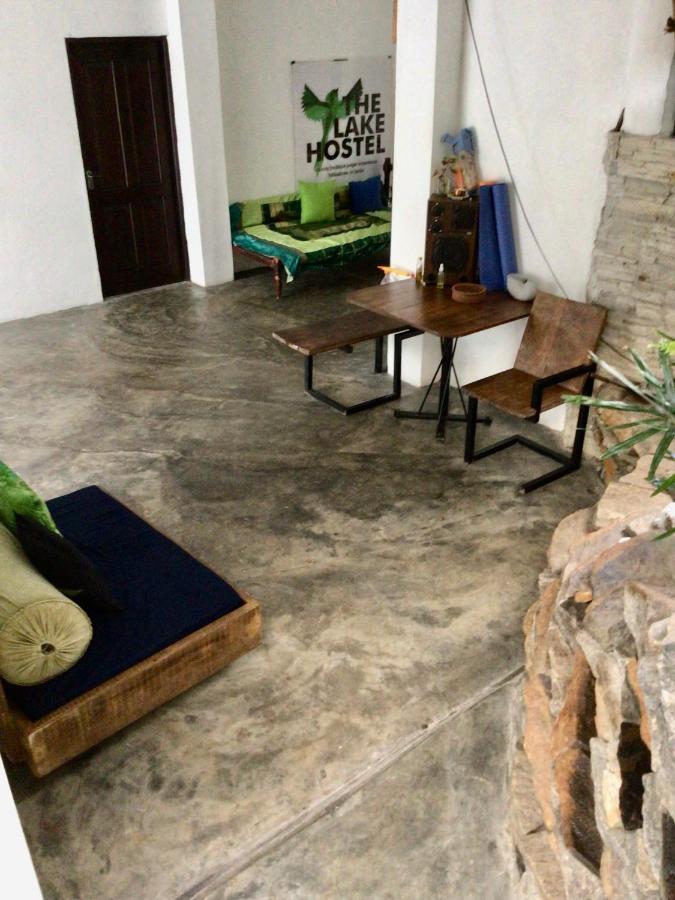 Thelakehostel Хиккадува Экстерьер фото