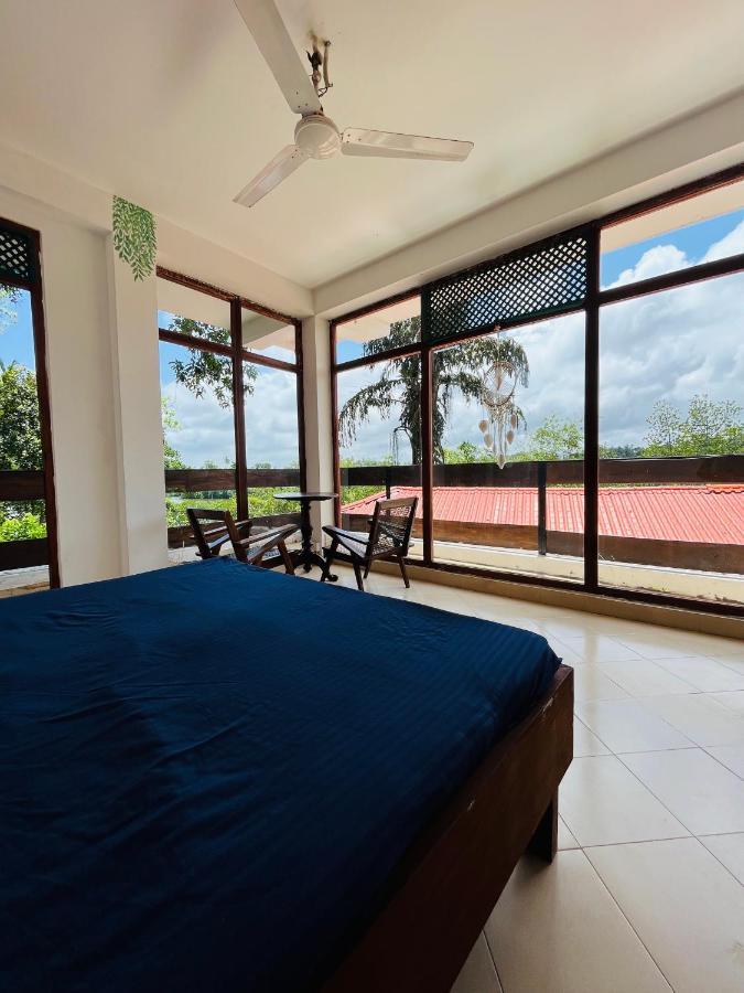 Thelakehostel Хиккадува Экстерьер фото