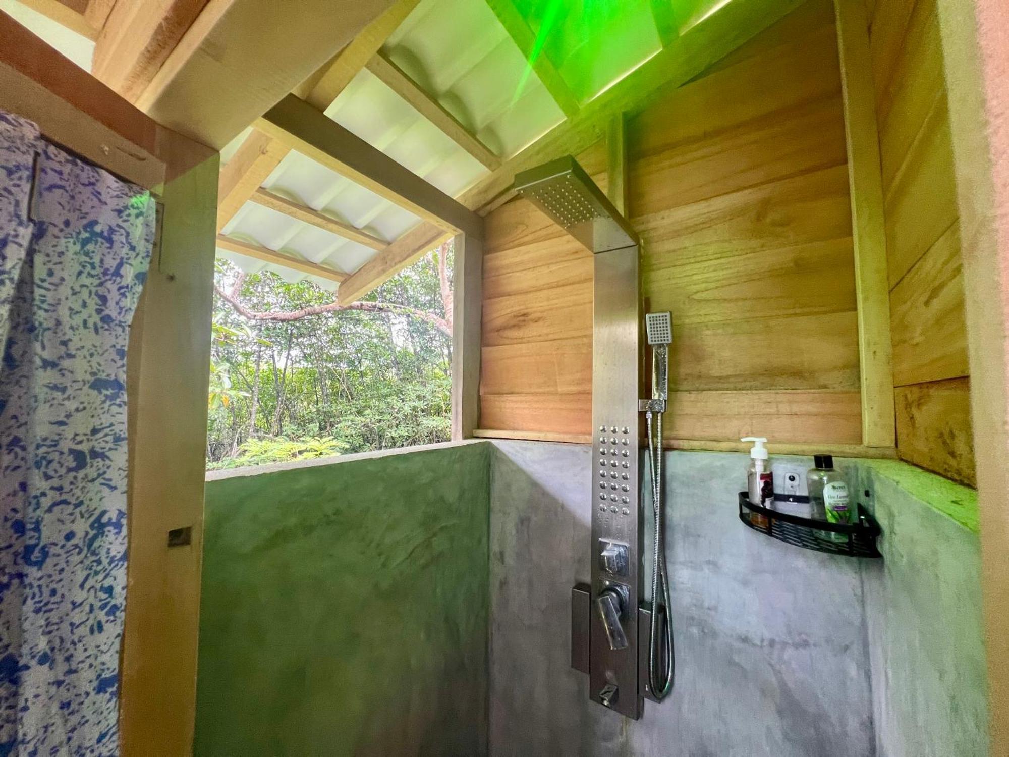 Thelakehostel Хиккадува Экстерьер фото